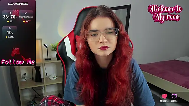 Snapshot of Sonya_Glen chatting on 11, 12, 2024 Sonya Glen online show from 11, 12, 2024