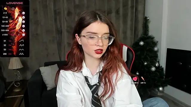 Snapshot of Sonya_Glen chatting on 9, 1, 2025 Sonya Glen online show from 9, 1, 2025