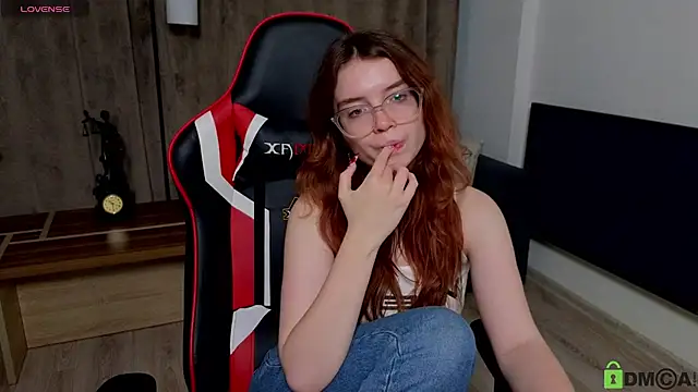 Snapshot of Sonya_Glen chatting on 28, 2, 2025 Sonya Glen online show from 28, 2, 2025