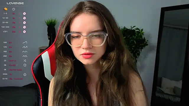 Snapshot of Sonya_Glen chatting on 13, 9, 2025 Sonya Glen online show from 13, 9, 2025