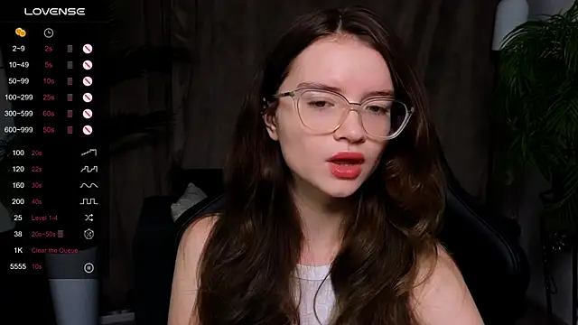 Snapshot of Sonya_Glen chatting on 22, 9, 2025 Sonya Glen online show from 22, 9, 2025