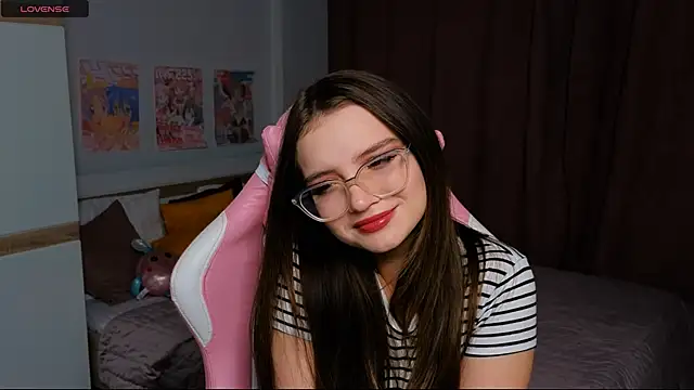 Snapshot of Sonya_Glen chatting on 23, 11, 2025 Sonya Glen online show from 23, 11, 2025