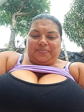 Snapshot of chubby_sexy_big_tits chatting on 7, 3, 2025 chubby sexy big tits online show from 7, 3, 2025