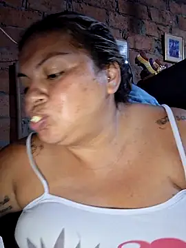 Snapshot of chubby_sexy_big_tits chatting on 21, 9, 2025 chubby sexy big tits online show from 21, 9, 2025