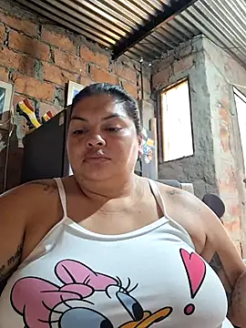 Snapshot of chubby_sexy_big_tits chatting on 13, 10, 2025 chubby sexy big tits online show from 13, 10, 2025