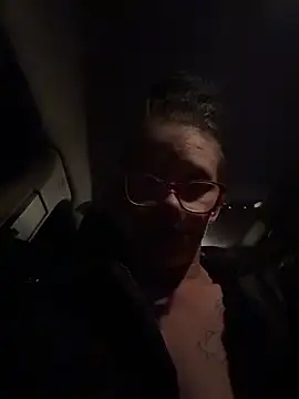 Snapshot of Stonermama666420 chatting on 11, 5, 2026 Stonermama666420 online show from 11, 5, 2026