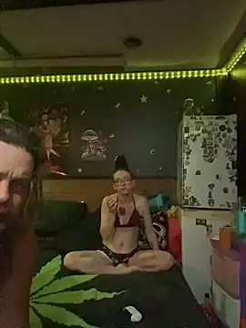 Snapshot of Stonermama666420 chatting on 30, 5, 2026 Stonermama666420 online show from 30, 5, 2026
