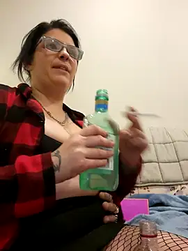 Snapshot of Neveah6 chatting on 15, 12, 2024 Neveah6 online show from 15, 12, 2024