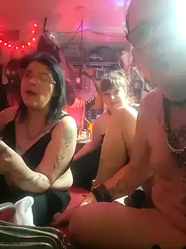 Snapshot of Neveah6 chatting on 21, 12, 2024 Neveah6 online show from 21, 12, 2024