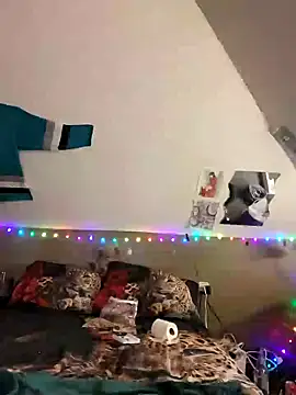 Snapshot of Neveah6 chatting on 5, 1, 2025 Neveah6 online show from 5, 1, 2025