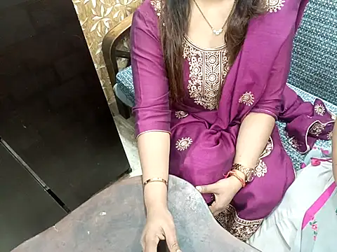 DivyaDutta online show from 13, 3, 2025