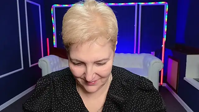 Sandra Snow online show from 27, 12, 2024