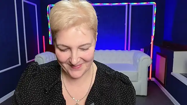 Sandra Snow online show from 27, 12, 2024