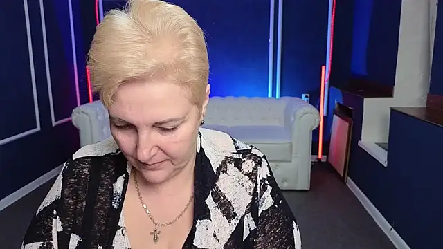 Sandra Snow online show from 27, 1, 2025