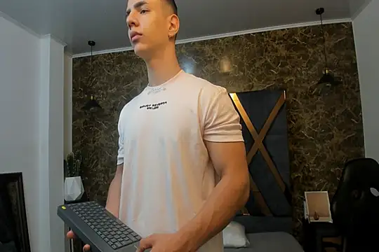 Flynn Riider online show from 7, 1, 2025