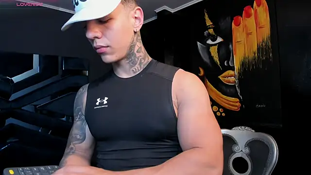 Flynn Riider online show from 15, 10, 2025