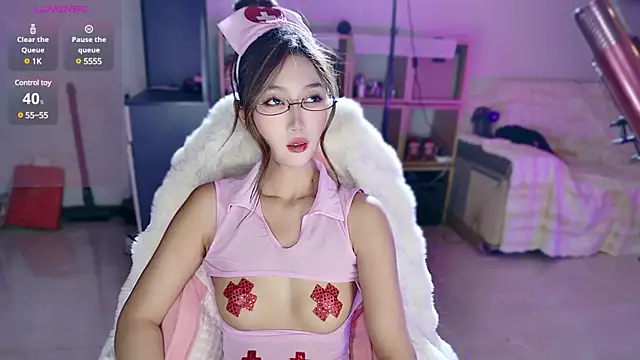 pinnnnnnk online show from 2, 1, 2025