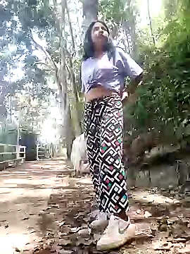 Danna-linyi online show from 10, 12, 2024