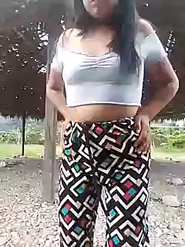 Danna-linyi online show from 10, 12, 2024