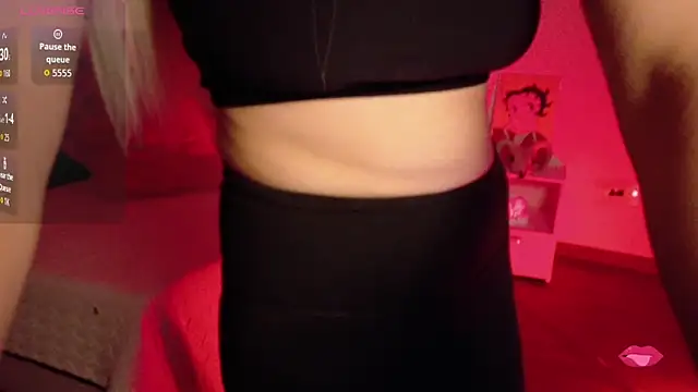 Aurora Hotson online show from 30, 11, 2025