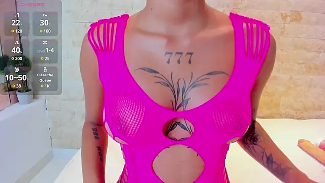 Snapshot of mia_roldan_ chatting on 22, 1, 2025 mia roldan online show from 22, 1, 2025
