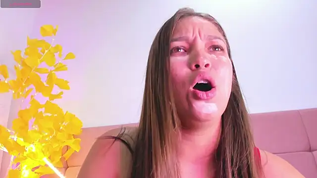 HaleyAmaya online show from 14, 4, 2026