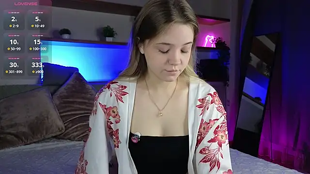 Snapshot of ElvaHilby chatting on 20, 2, 2026 ElvaHilby online show from 20, 2, 2026