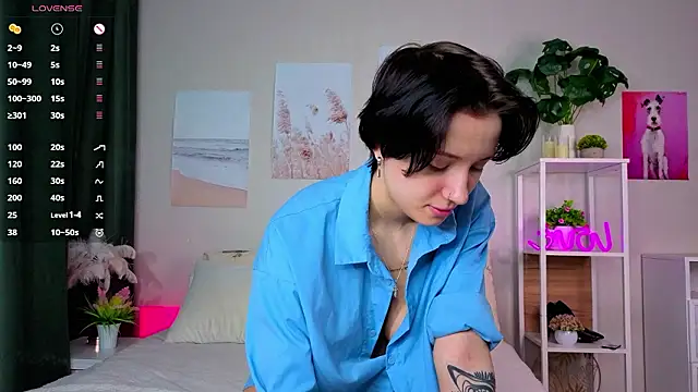 Snapshot of ElvaHilby chatting on 4, 3, 2026 ElvaHilby online show from 4, 3, 2026