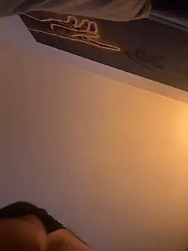 Avamereandmikel online show from 20, 2, 2025