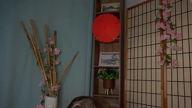 DawnAtwood online show from 18, 2, 2025