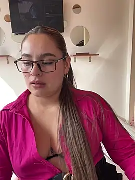 Gabriela-Parker  online show from 17, 3, 2025