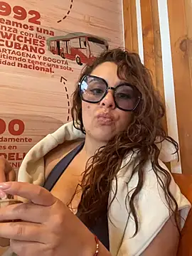 Gabriela-Parker  online show from 23, 11, 2025