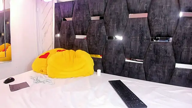 AlazSanna1 online show from 30, 1, 2025