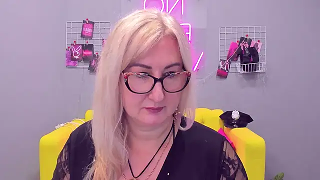 ChristyBrooks online show from 8, 1, 2025