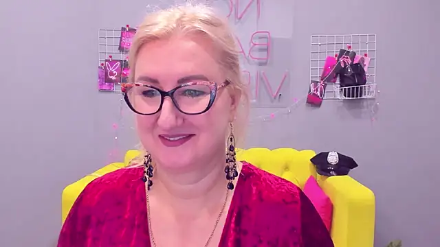 ChristyBrooks online show from 9, 1, 2025