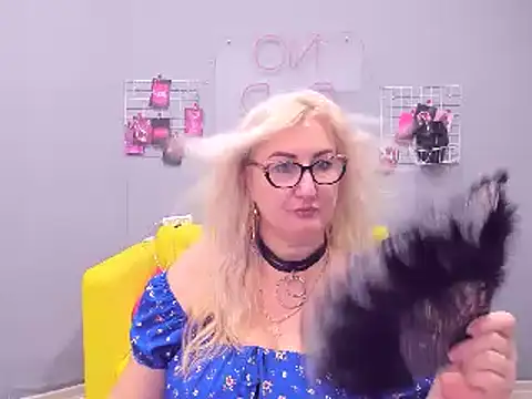 ChristyBrooks online show from 20, 1, 2025