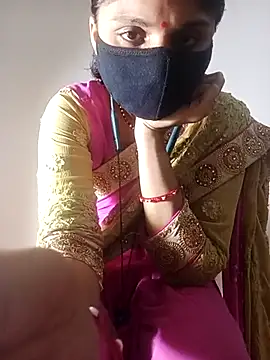 Cute-Aadhvita online show from 2, 3, 2025