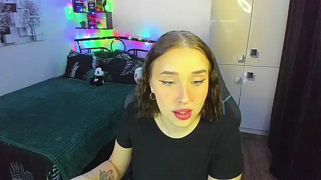 LinaTruly online show from 20, 2, 2026