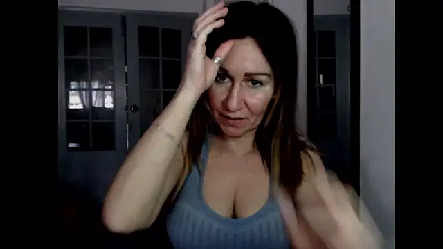 Snapshot of TamaraSweetxo chatting on 4, 2, 2026 TamaraSweetxo online show from 4, 2, 2026