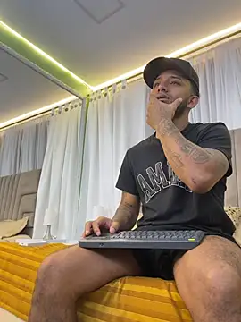 Snapshot of Robin_Rief chatting on 10, 2, 2026 Robin Rief online show from 10, 2, 2026