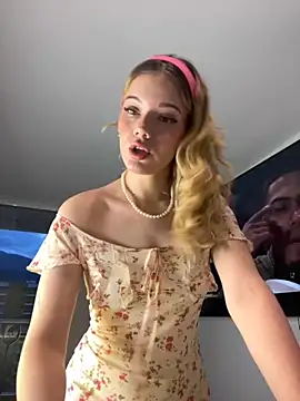 NicoleCut online show from 18, 9, 2025