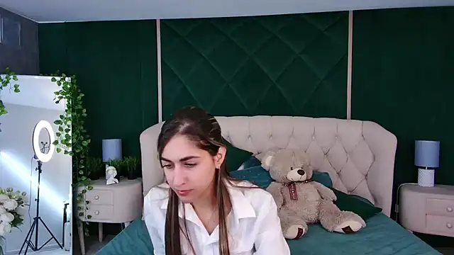 Teresa Stane online show from 17, 1, 2025