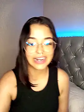 Snapshot of Ariana_Pierce chatting on 7, 1, 2025 Ariana Pierce online show from 7, 1, 2025