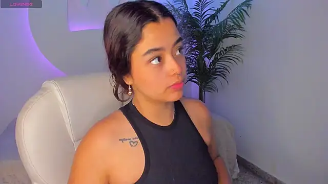 Ariana Pierce online show from 23, 10, 2025