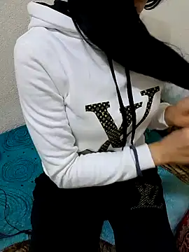 Snapshot of Linda-53 chatting on 3, 1, 2025 Linda-53 online show from 3, 1, 2025