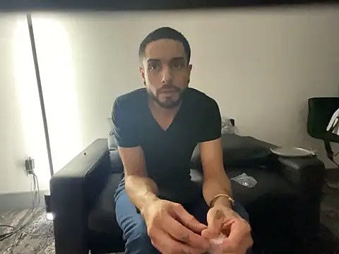 DerekPerez2025 online show from 27, 2, 2025