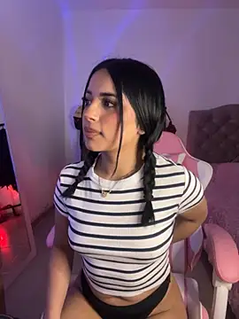 Snapshot of Emily-14 chatting on 26, 9, 2025 Emily-14 online show from 26, 9, 2025