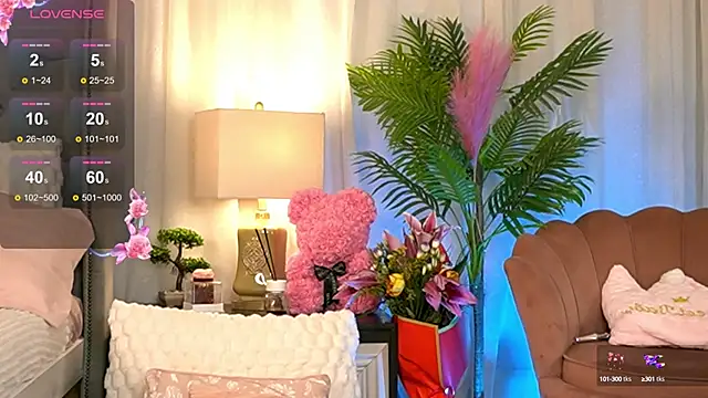 Snapshot of ChloeVelvet chatting on 12, 3, 2025 ChloeVelvet online show from 12, 3, 2025