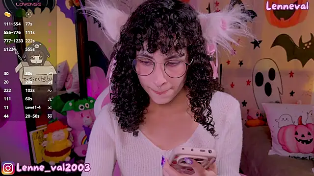 Lenneval1 online show from 5, 10, 2025