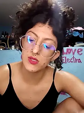 Snapshot of LoveElectra chatting on 13, 11, 2025 LoveElectra online show from 13, 11, 2025